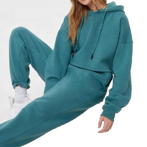 Venta Caliente Servicios OEM Diseño Personalizado Clásico Fabricación Directa de Fábrica Precio Ajustable para Tops Cortos de Mujer - Product Image 3