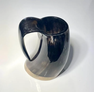 Produit traditionnel fait à la main avec une touche historique Motif solide Crescent Crafts - Product Image 1