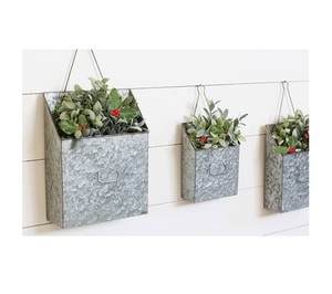 Lot de 2 jardinières murales en métal galvanisé de qualité de luxe, forme personnalisée idéale pour un décor élégant de seau à fleurs - Product Image 2