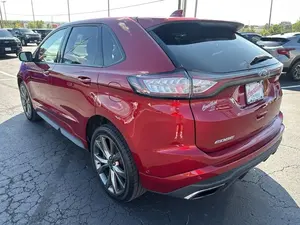 Ford Edge Sport SUV 2017 con asientos de cuero, luces LED, volante a la izquierda, techo solar panorámico - Product Image 3