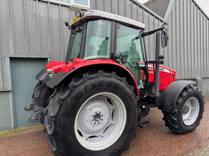Tracteur agricole 140 CV Massey Ferguson 5480 4 roues motrices Dyna-4 Cabine Tracteur d'occasion à vendre - Product Image 4
