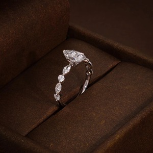 Mixed Shape Pear Lab Grown Engagement Ring F VVS1 VVS2 Certified Diamond Ring Centre 1.12 Carat Pear Cut Diamond Unique Design - Product Image 5