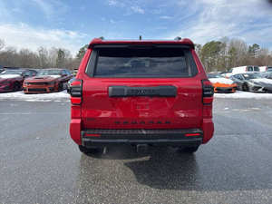 สภาพดีเยี่ยม รถมือสอง โตโยต้า 4Runner SR5 ปี 2025 - Product Image 2