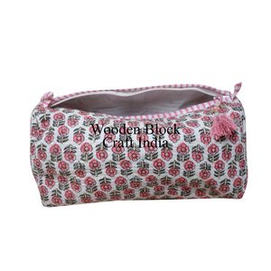 Ensemble de 3 trousses de toilette en coton matelassé, faites à la main en Inde, pochette de voyage pour maquillage avec sac cosmétique imprimé à la main, cadeau d'anniversaire - Product Image 5