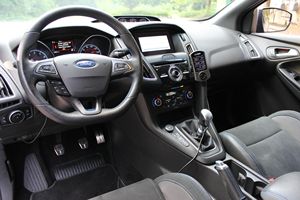 USADO LHD/RHD 2016 F ORD FOCUS RS - Product Image 3