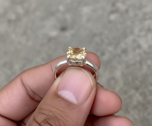 Bague en argent sterling 925 minimaliste avec pierre de quartz jaune naturel en forme de coussin, tendance, diamant CZ, symbole religieux chrétien - Product Image 2