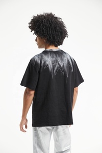 Camiseta negra 100% de algodón para hombre, camiseta pesada de gran tamaño de 400 GSM, fabricante de camisetas gráficas con hombros caídos - Product Image 4