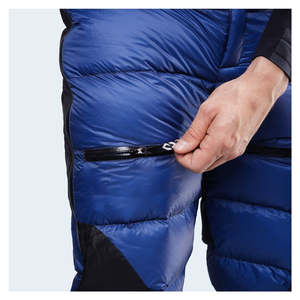 Pantalons matelassés évasés avec logo personnalisé OEM, production personnalisée de pantalons matelassés pour hommes avec poche cargo, pantalons d'hiver personnalisés de style street - Product Image 5