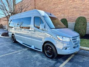 Mercedes-Benz Sprinter 2500 2022, Listo para Enviar - Product Image 4