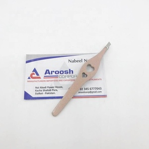 ที่คีบคิ้วพิมพ์ลายหัวใจทำจากสเตนเลสแหนบถอนขนคิ้วแบบเอียงเคลือบครีมสำหรับกำจัดขน - Product Image 1