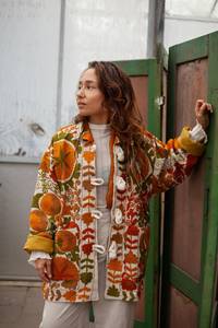 เสื้อแจ็คเก็ตบอมเบอร์ผ้ากำมะหยี่ฝ้ายปักลายซูซานีสำหรับผู้หญิง งานแฮนด์เมด ดีไซน์ลายทอ เสื้อโค้ทสั้นสำหรับฤดูหนาว - Product Image 5