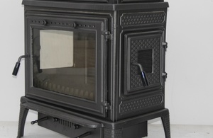 Poêle à bois en fonte avec four et thermomètre - Product Image 4