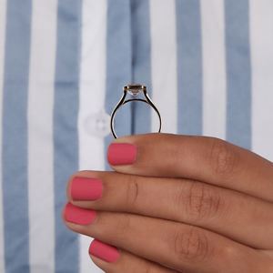 Esmeralda corte laboratorio cultivado diamante bisel ajuste lujoso platino anillo de compromiso estilo moderno anillo de regalo para mujeres IGI - Product Image 5