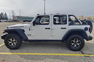 Jeep Wrangler Unlimited Rubicon 4x4 2021 Usado en Excelentes Condiciones, 1 Dueño, Diferenciales Bloqueables, Techo Rígido de 3 Piezas, Equipamiento de Alta Gama - Product Image 3