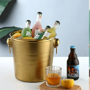 Seau à glace galvanisé artisanal de qualité supérieure pour les amateurs de bière, parfait pour refroidir les boissons lors d'événements et de pique-niques à thème rustique - Product Image 6