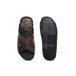 Fashionable Lightweight Men's Leather <b>Slippers</b> Stylish Custom Brand with Soft and Breathable <b>Outdoor</b> Design Made in Pakistan - Product Image 6