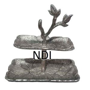 Nuevo y elegante soporte para pasteles de metal con acabado dorado, bandeja decorativa para mesa de bodas y fiestas al precio más bajo. - Product Image 3