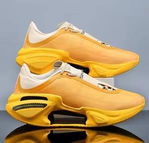 Chaussures de sport légères offrant confort, soutien et fluidité de mouvement - Product Image 4