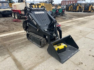 Mini-chargeuse sur chenilles KRT Equipment ST650 2023, 23 CV, chargeuse compacte sur chenilles, capacité de 500 lb, à vendre - Product Image 4
