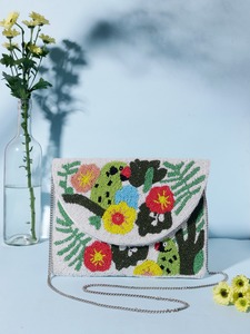 Bolso Bandolera Boho Hecho a Mano para Mujer, Diseño Bordado, Elegante, Venta al por Mayor en India - Product Image 2