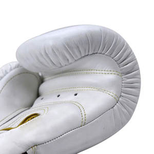 Gants de boxe au toucher doux et à la tenue longue durée, avec une construction de qualité supérieure et une prise en main confortable - Product Image 6