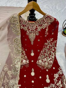 Ensemble haut et pantalon palazzo en faux georgette brodé pour femme avec dupatta fantaisie, tenue ethnique de soirée de créateur - Product Image 4