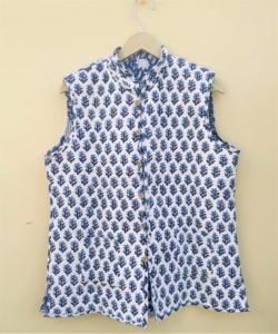 เสื้อแจ็คเก็ตผ้าควิลท์ทำมือแบบไม่มีแขนสำหรับฤดูหนาว ยูนิเซ็กซ์  ตกแต่งด้วยกระดุมลายดอกไม้ สไตล์โบฮีเมียน/คลาสสิก อินเดีย ขายส่ง - Product Image 4