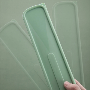 Boîte à couverts pour étudiants 53.8g Apparence simple et élégante Surface lisse Conception anti-poussière fermée Boîte de rangement pour couverts portable - Product Image 3