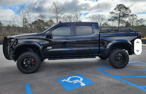 Chevrolet Silverado 1500 RST Rocky Ridge 4x4 2019 d'occasion, conduite à gauche/droite - Product Image 2