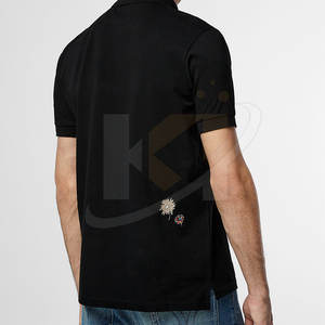 เสื้อโปโลผ้าฝ้ายโพลีเอสเตอร์ระบายอากาศได้ดีแขนสั้นลำลองเข้ารูปปักลายสำหรับผู้ชาย - Product Image 3