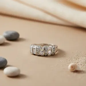 Bague de mariage pour femme en argent romantique avec zircone cubique, coupe émeraude géométrique avec placage rhodium pour promesses ou mariages - Product Image 2