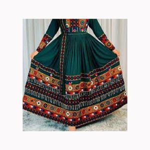 Vestido kuchi vintage étnico tribal, vestido tradicional multicolor de fiesta Kuchi afgano/Pakistán, ropa tradicional afgana - Product Image 2