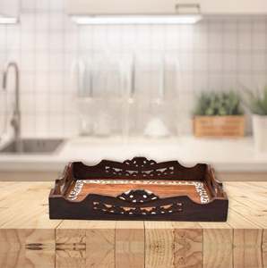 Plateau en bois d'acacia avec poignées pour servir des boissons, du thé, des desserts, le dîner, le petit-déjeuner 30,48 cm X 30,48 cm X 4,06 cm - Product Image 4