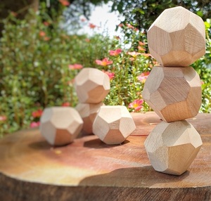Pierres empilables Montessori en bois exportation du Vietnam jouets éducatifs pour enfants fabriqués à la main avec du bois sûr approvisionnement de marque personnalisé - Product Image 3