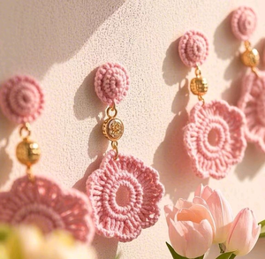 Pendientes Boho de Ganchillo Personalizados, Joyas Hechas a Mano con Hilo Grueso, Flor Bohemia, Pendientes Colgantes en Miniatura, Regalo - Product Image 3