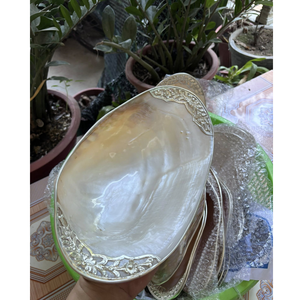 Elegante plato de nácar, vajilla decorativa de alta calidad de Vietnam. - Product Image 1
