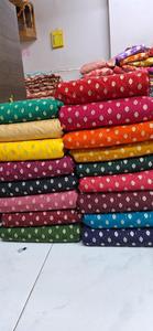 Tissu satiné en polyester doux en vrac, textile lisse, durable et résistant à la décoloration pour les vêtements, les textiles de maison et les décorations - Product Image 5