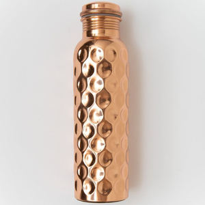 Botella de agua de cobre martillado puro 100% hecha a mano india, diseño personalizado para oficina y uso de viaje para utensilios de cocina - Product Image 6