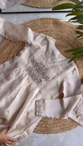 Beau costume de créateur avec intérieur et pen-Dupatta avec fil et séquence - Product Image 3