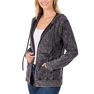 Sweat à capuche zippé vintage délavé à l'acide pour femme, 400 GSM, coton doux, tenue décontractée, fabrication OEM personnalisée, marque privée, fabricant d'usine - Product Image 2