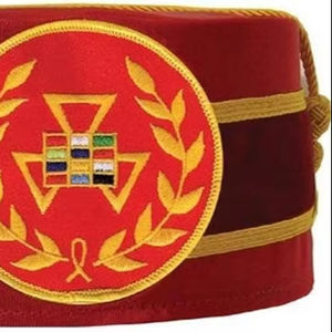 หมวกพิธีกรยุคโบราณ หมวกสีแดงพร้อมลายปักดิ้นทอง - ปักด้วยเครื่องจักร - Product Image 1