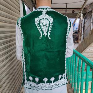 Gilet sans manches traditionnel afghan fait main pour homme, style ethnique et culturel, idéal pour mariages, festivals, tenue d'été respirante pour l'extérieur - Product Image 2