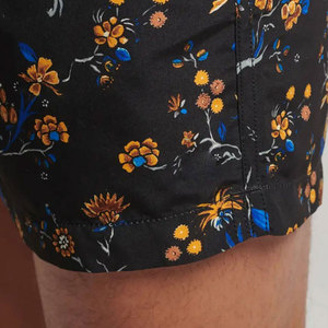 Shorts de Baño Personalizados para Hombre, Diseño Tropical Floral Negro, Secado Rápido, Ecológicos e Impermeables - Product Image 6