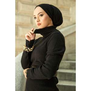 Robe Hijab tricotée à col roulé noir Accessoire vestimentaire musulman traditionnel - Product Image 4