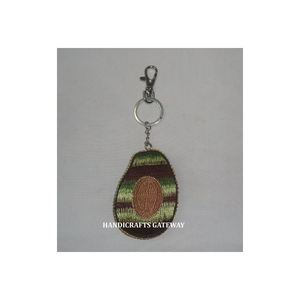 Adorno Navideño 2023 con Bordado Zari, Personalizable, con Forma de Árbol de Navidad, de Primera Calidad - Product Image 1