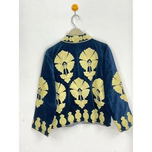 Veste Suzani tendance de qualité supérieure pour femmes Design unique avec influence culturelle disponible à l'exportation à un prix compétitif - Product Image 6