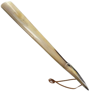 Cuerno de zapatos para invitados, soporte de cuero sostenible, cucharilla, calzador de madera y cuero de tradnary, regalos de boda - Product Image 5