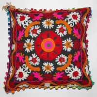 Housse de coussin géométrique luxueuse décorative indienne brodée Suzani Pillows Cushion Jaipuri Suzani Cushion Cover
