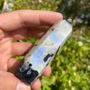 Venta al por mayor Natural Rainbow Moonstone Jembo Flashy REIKI Meditación Cristales Feng Shui Piedra Semipreciosa Artesanía - Product Image 2