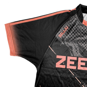 Nouveau Maillot de Foot Vintage Personnalisé 2026 de Haute Qualité, Streetwear à Manches Longues, Tenue de Sport de Football avec Nom d'Équipe sur le Devant, Découpe Automatisée - Product Image 4